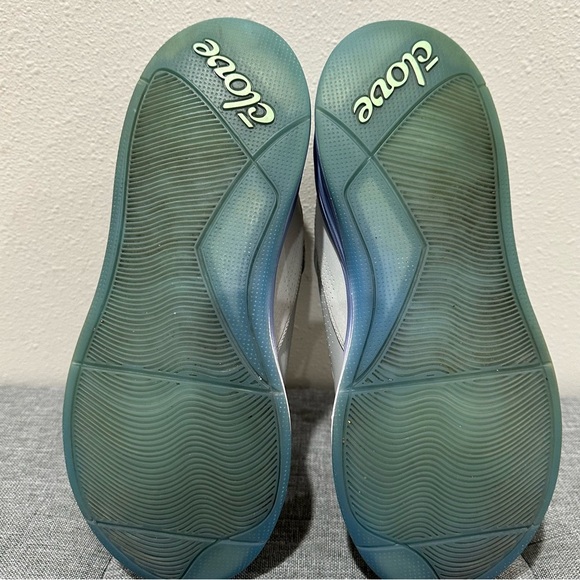 Clove “Grey Matter” Nursing Sneaker - Picture 11 of 15